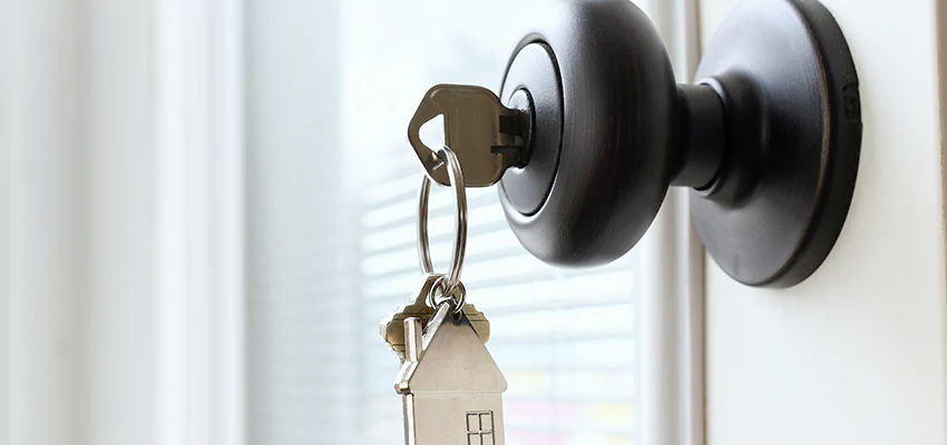 Bifold Door Knob Replacement in Yucca Valley, California